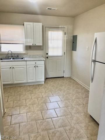 9403 Warwick AVE, Norfolk, VA 23503