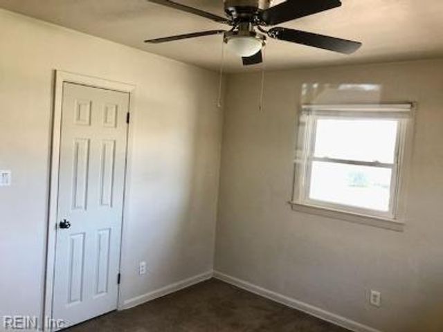 9403 Warwick AVE, Norfolk, VA 23503