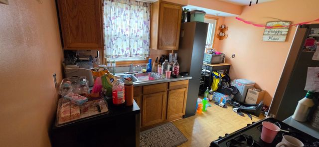 29100 Michigan Street, Roseville, MI 48066