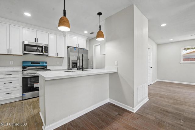 311 Robert Dale Drive, Gulfport, MS 39503