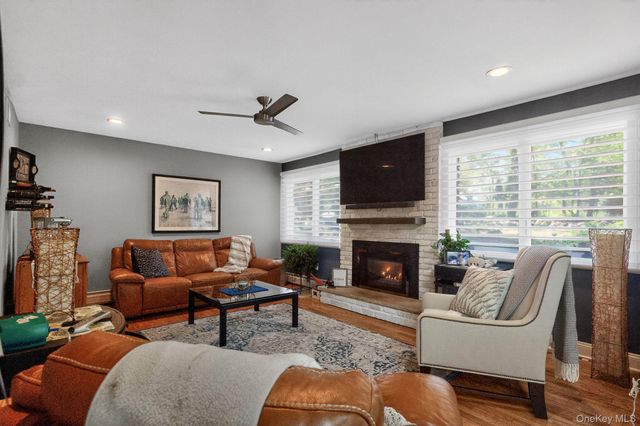 14 Sunderland Place, Suffern, NY 10901