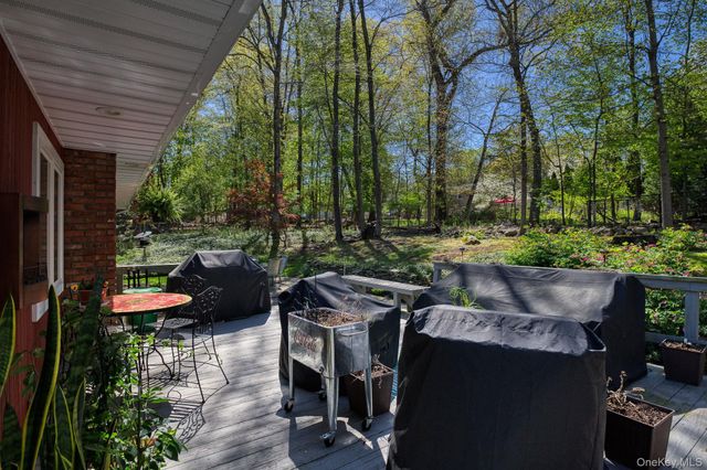 14 Sunderland Place, Suffern, NY 10901