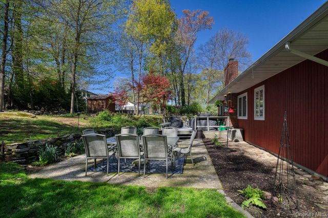 14 Sunderland Place, Suffern, NY 10901