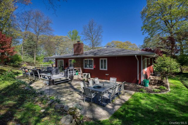 14 Sunderland Place, Suffern, NY 10901