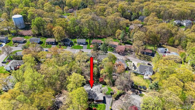 14 Sunderland Place, Suffern, NY 10901