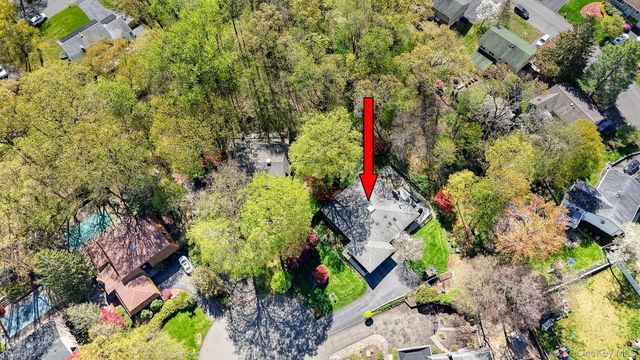 14 Sunderland Place, Suffern, NY 10901