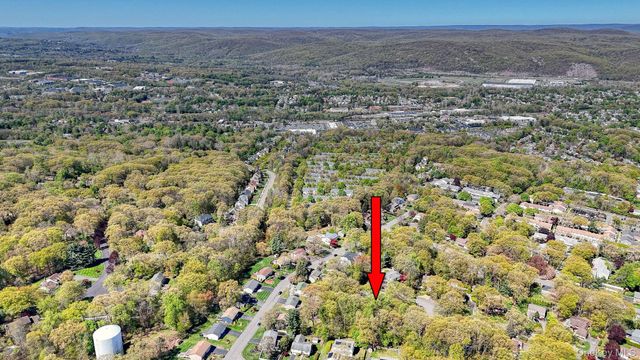 14 Sunderland Place, Suffern, NY 10901