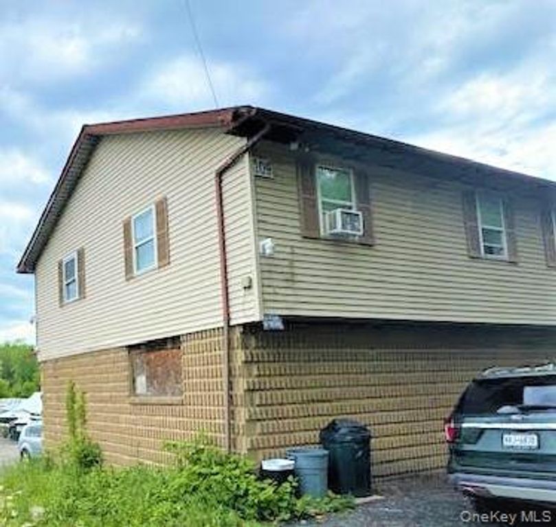 109 Caesar Lane East, New Windsor, NY 12553