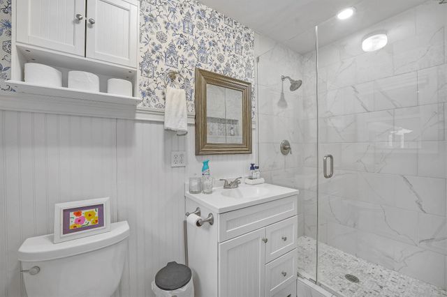 811 Hogans Branch Rd, Hendersonville, TN 37075