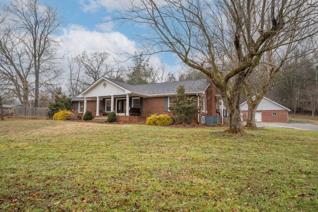 811 Hogans Branch Rd, Hendersonville, TN 37075