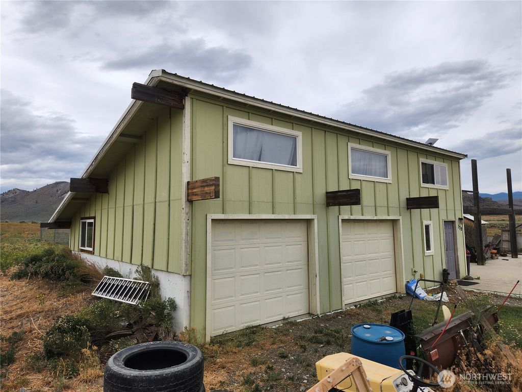 179 Tonasket Airport Road, Tonasket, WA 98855