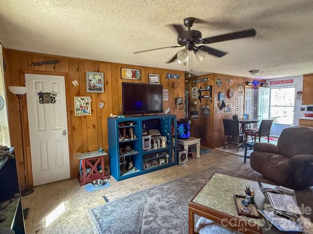 4562 Grassy Creek Road, Denver, NC 28037