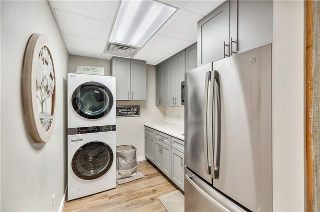 107 J Moore Avenue, Townville, SC 29689