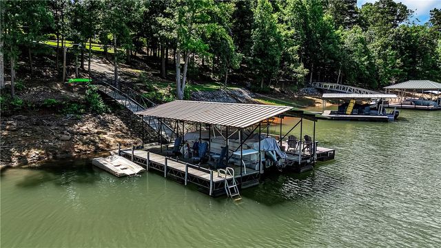 107 J Moore Avenue, Townville, SC 29689