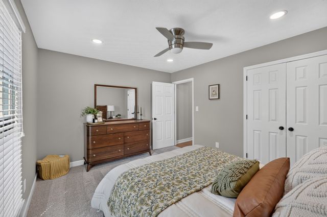 692 Northridge Dr, Gallatin, TN 37066