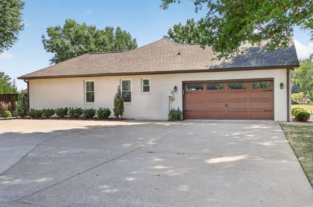 692 Northridge Dr, Gallatin, TN 37066