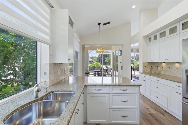 6603 VIRGINIA CROSSING, University Park, FL 34201
