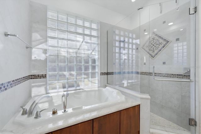 6603 VIRGINIA CROSSING, University Park, FL 34201