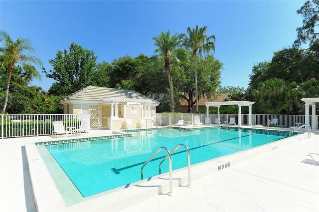 6603 VIRGINIA CROSSING, University Park, FL 34201