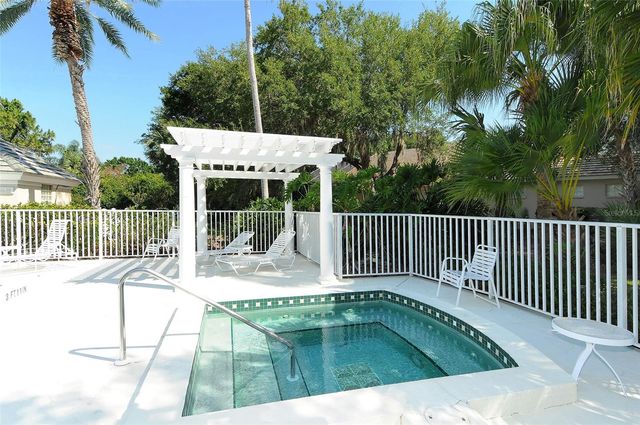 6603 VIRGINIA CROSSING, University Park, FL 34201