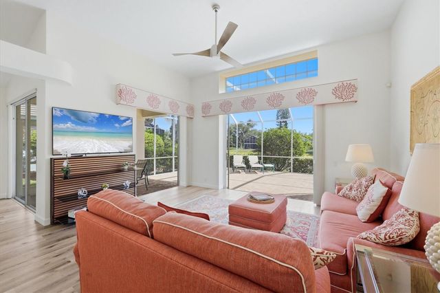 6603 VIRGINIA CROSSING, University Park, FL 34201