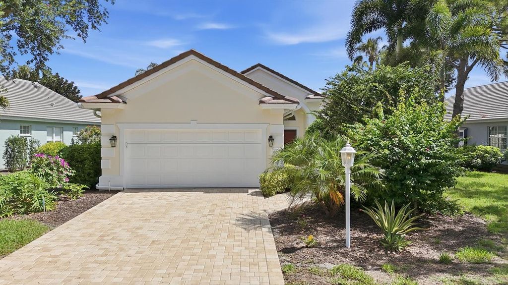 6603 VIRGINIA CROSSING, University Park, FL 34201