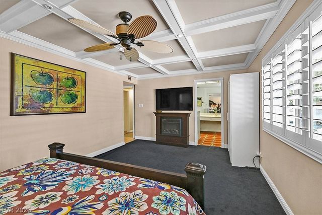 2450 El Paseo Circle, Las Vegas, NV 89121