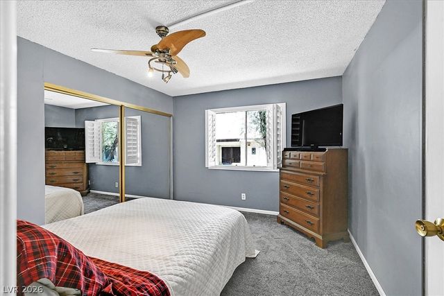 2450 El Paseo Circle, Las Vegas, NV 89121