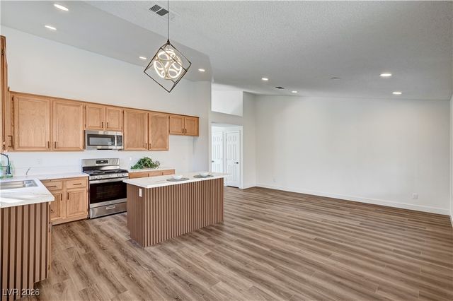 3804 Dauntless Drive, North Las Vegas, NV 89031