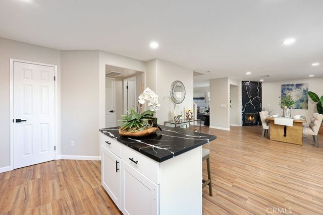 1832 E Ivesbrook, Lancaster, CA 93535