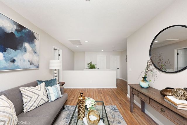 1832 E Ivesbrook, Lancaster, CA 93535