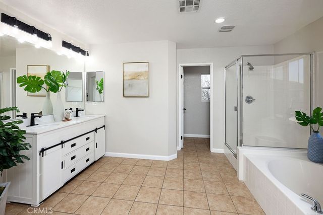 1832 E Ivesbrook, Lancaster, CA 93535