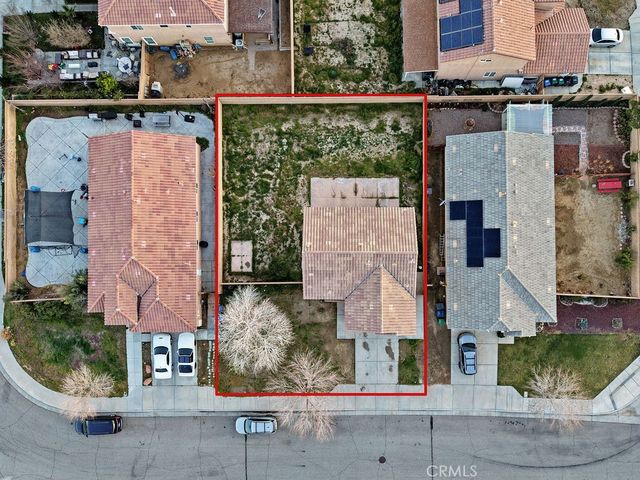 1832 E Ivesbrook, Lancaster, CA 93535