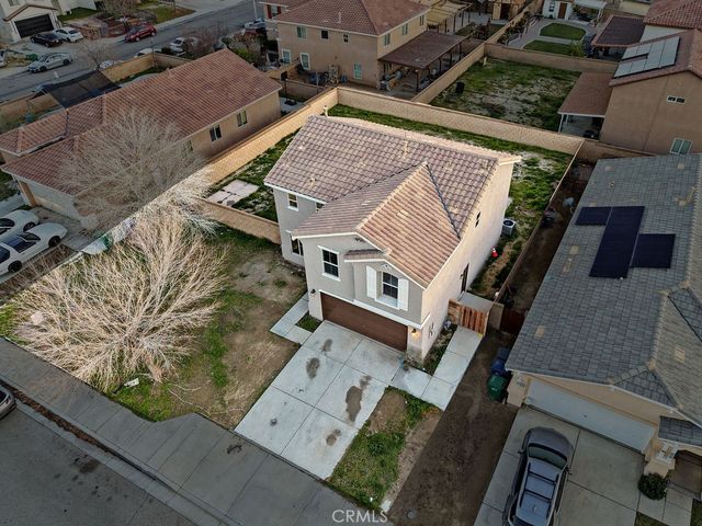 1832 E Ivesbrook, Lancaster, CA 93535