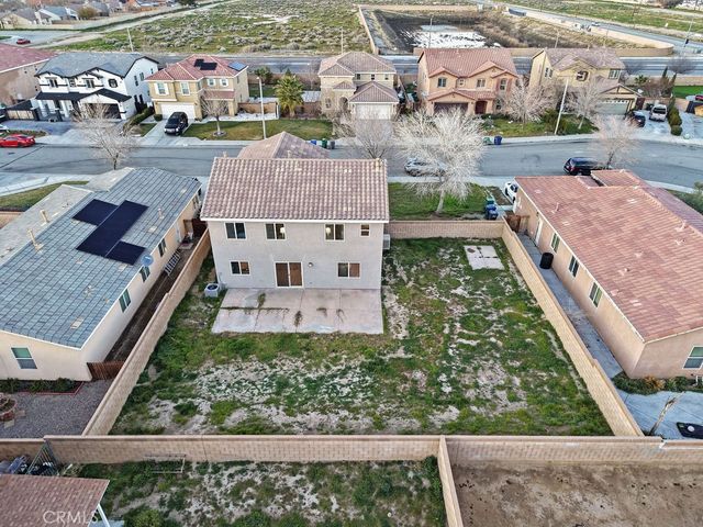 1832 E Ivesbrook, Lancaster, CA 93535