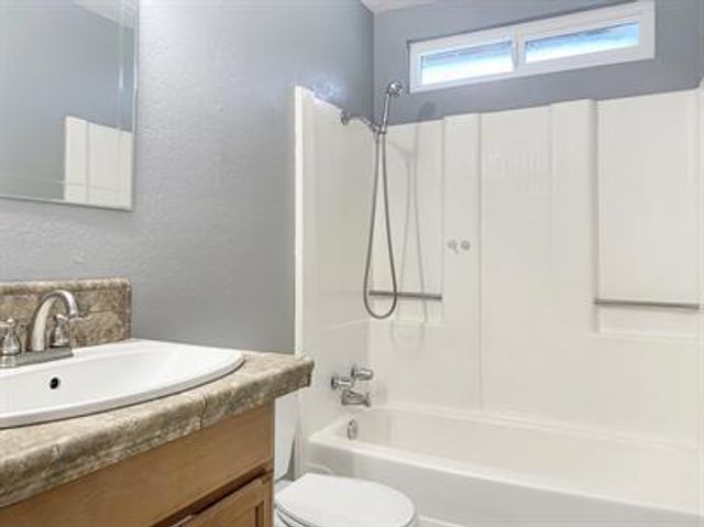 53665 Avenue Vallejo, La Quinta, CA 92253