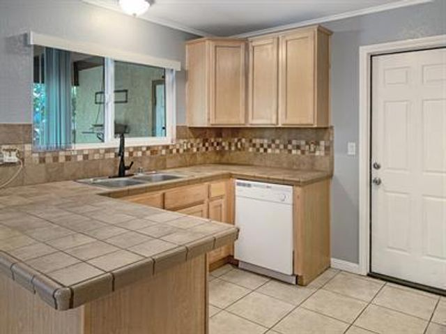 53665 Avenue Vallejo, La Quinta, CA 92253