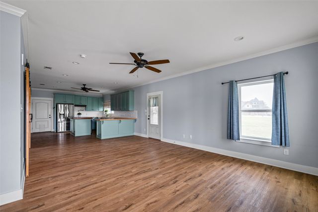 6711 W Sundance Circle, Joshua, TX 76058