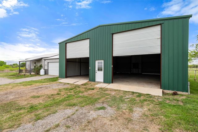 6711 W Sundance Circle, Joshua, TX 76058