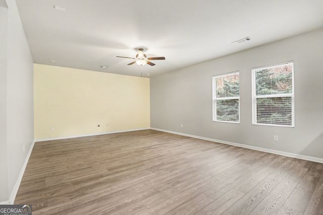 6858 Pierless Avenue, Sugar Hill, GA 30518