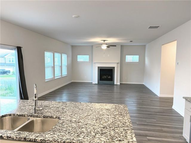 6901 Durham Lane, Fairburn, GA 30213