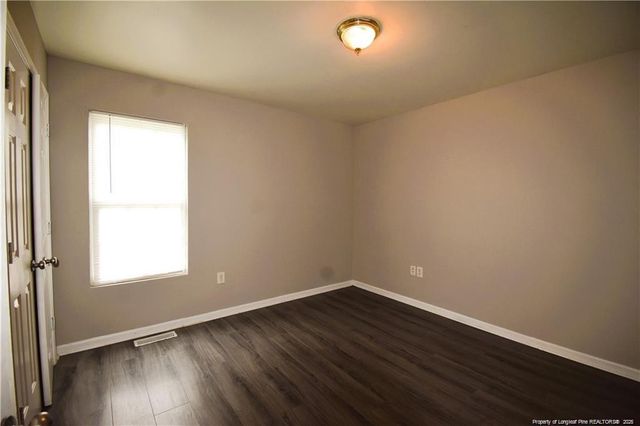 6158 Lonestar Road, Fayetteville, NC 28303