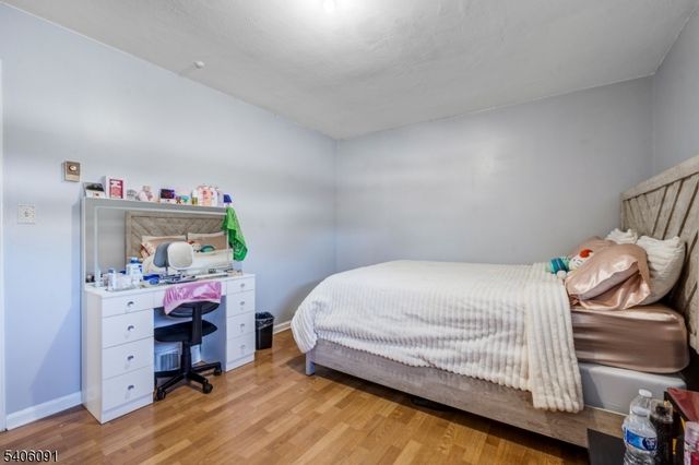 460 Grove St, Rahway City, NJ 07065