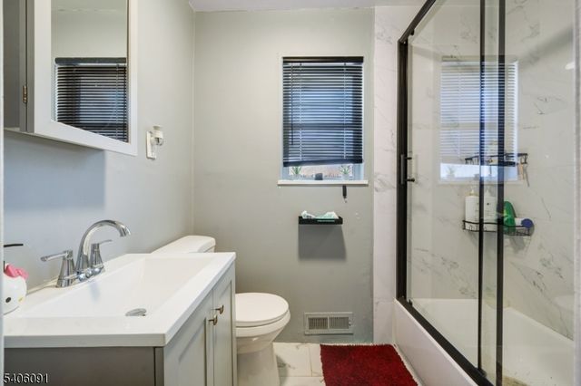 460 Grove St, Rahway City, NJ 07065