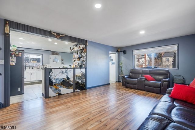 460 Grove St, Rahway City, NJ 07065