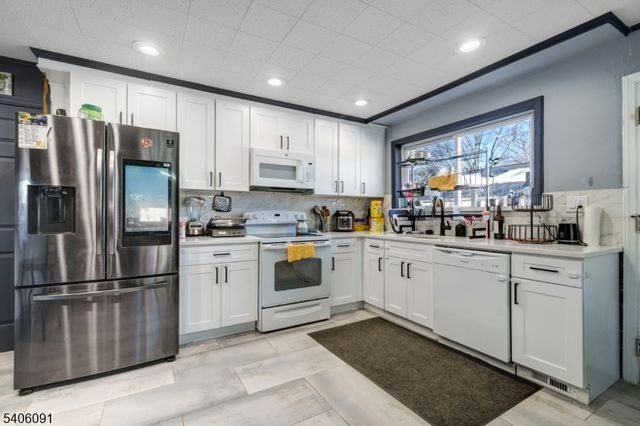 460 Grove St, Rahway City, NJ 07065