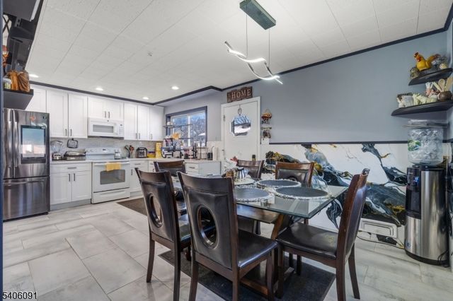 460 Grove St, Rahway City, NJ 07065