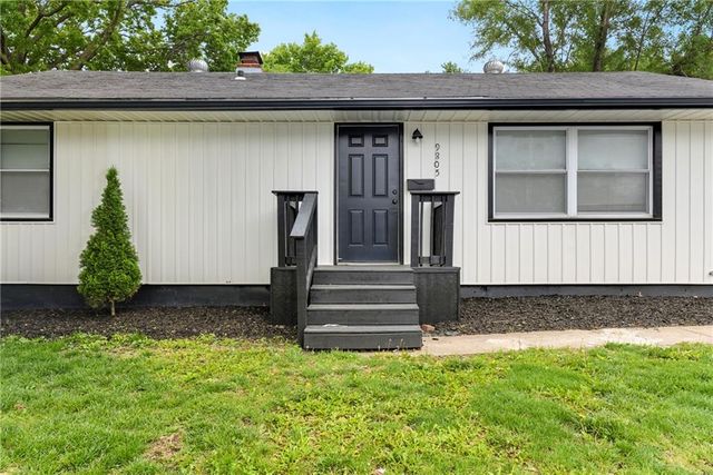 9805 E Gregory Street, Raytown, MO 64138