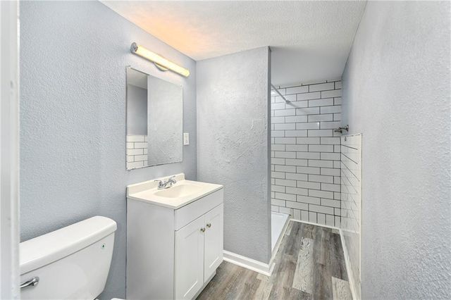 9805 E Gregory Street, Raytown, MO 64138