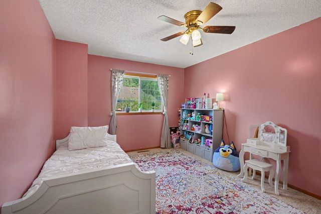 1845 Donegal Drive 5, Woodbury, MN 55125